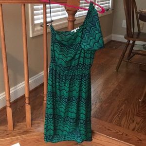 Collective concepts size M one shoulder dress